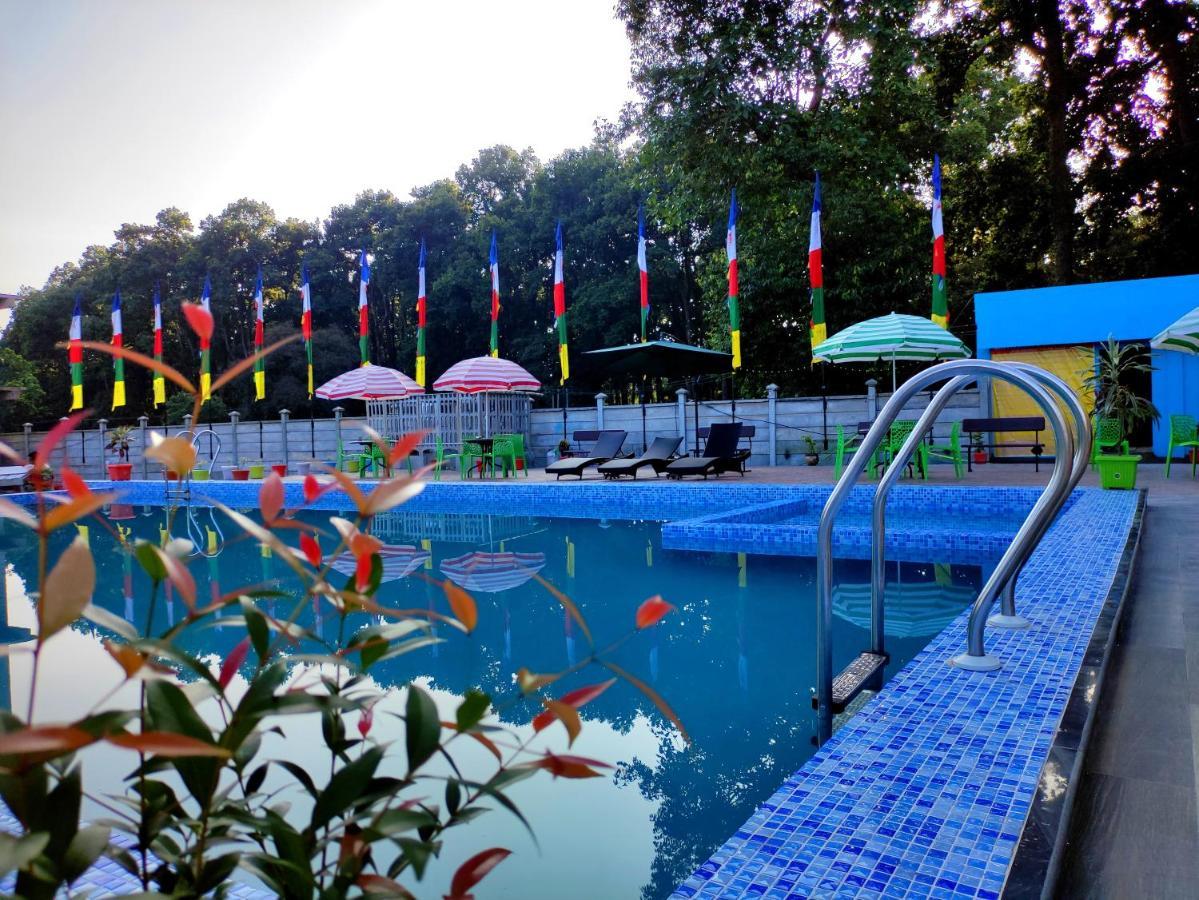 Green Vista Resort Chalsa Exterior photo